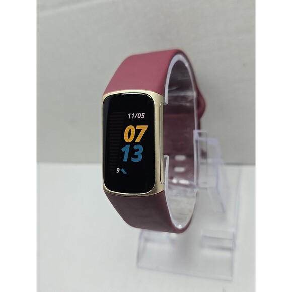 Fitbit Charge 5 Fitness Tracker GPS SpO2 Sleep Monitor Activity No Charger Watch - Picture 2 of 10